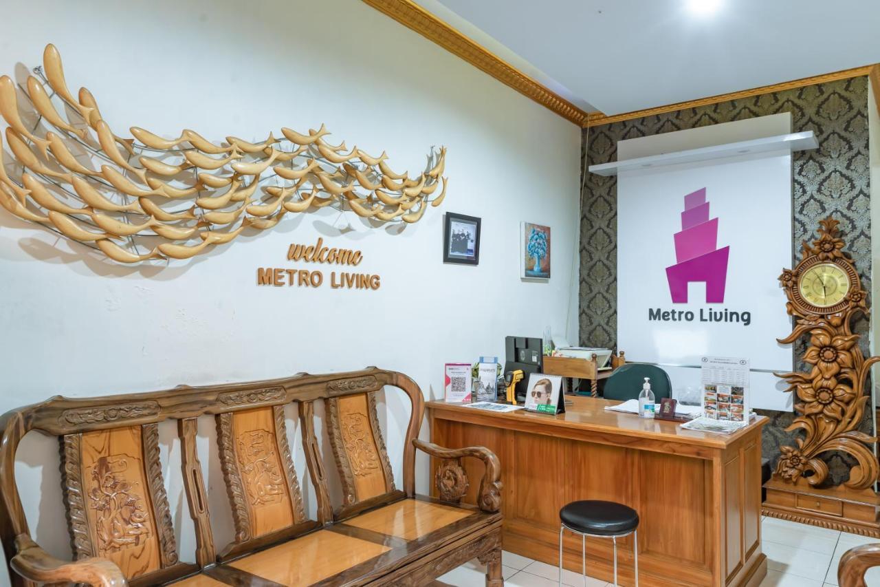 Metro Malioboro Living Hotel Jogjakarta Buitenkant foto